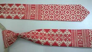 галстук с белорусским орнаментом с застежкой