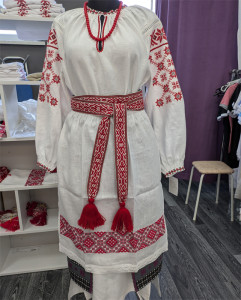 Белорусский костюм с понёвой (5 предметов)- фото