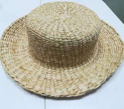 Шляпа плетеная из рогоза